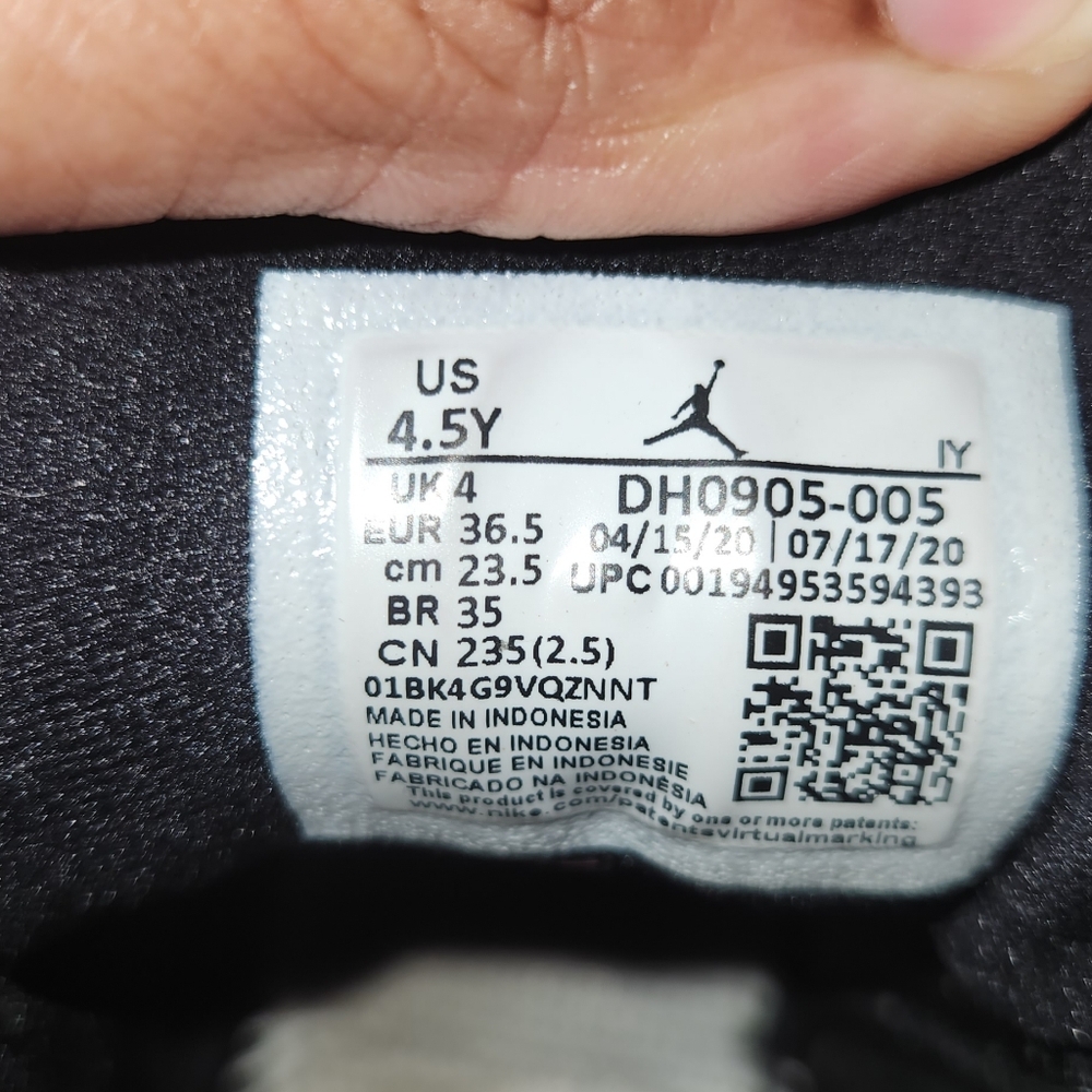 Jordan 12's - Picture 6 of 6